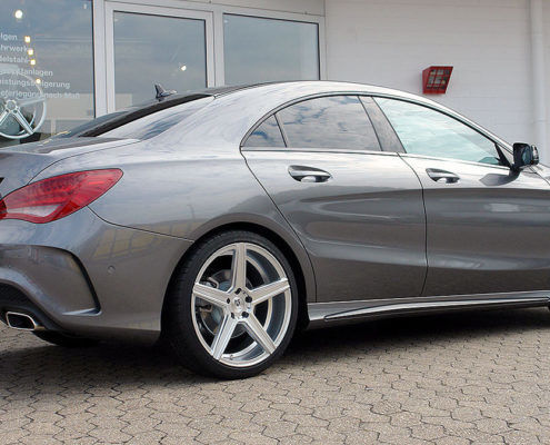Mercedes Benz CLA - mbDESIGN KV1 8.5x19 - Silber 003