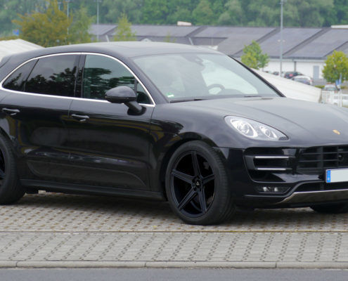 Porsche Macan mbDESIGN KV1 Konkav 9x20 + 10,5x20 Schwarzmatt