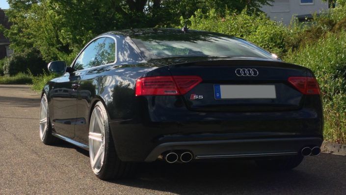 Audi S5 KV1 DC 10,5×20 stark Konkav – Silber Audi S5 KV1 DC 10,5x20 stark Konkav - Silber