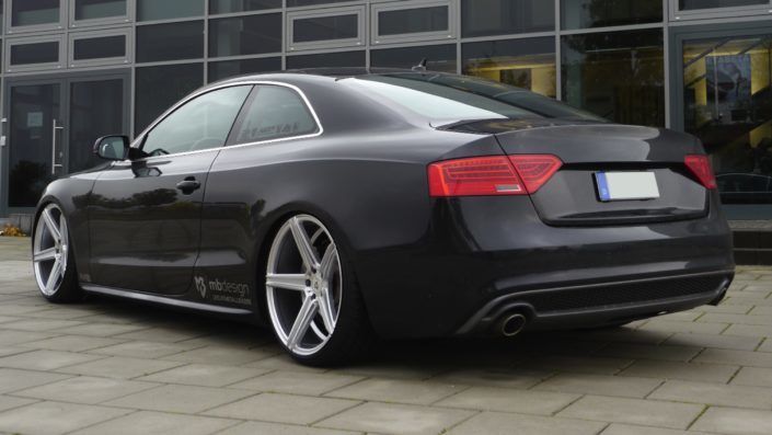 Audi A5 KV1 10,5×20 DC stark Konkav – Silber Audi A5 KV1 10,5x20 DC stark Konkav - Silber