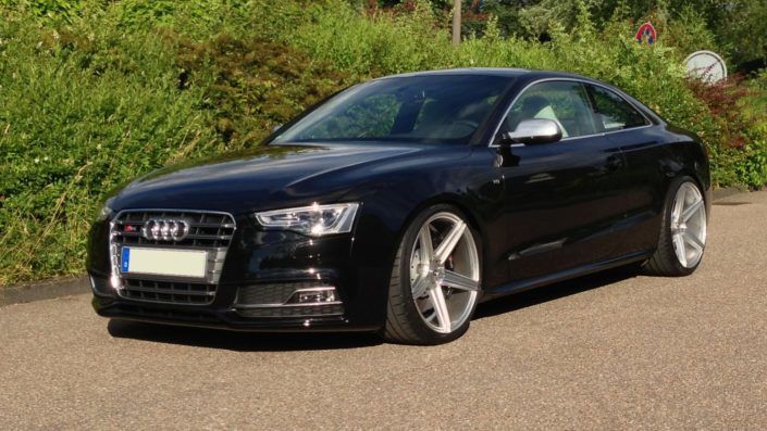 Audi S5 KV1 DC 10,5×20 stark Konkav – Silber Audi S5 KV1 DC 10,5x20 stark Konkav - Silber