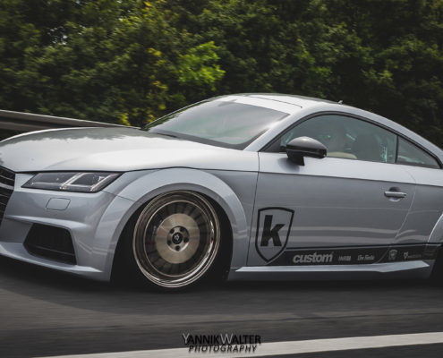 Audi TT 2015 mit mbDESIGN VR2.3 (3tlg. geschmiedet) 8.5x20 + 9x20 stark Konkav gebürstet mit Schwarz eingefärbten Klarlack