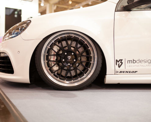 VW Golf 6 mbDESIGN LV1 8.5x19 ET45 Schwarz glänzend poliert + 225/35R19
