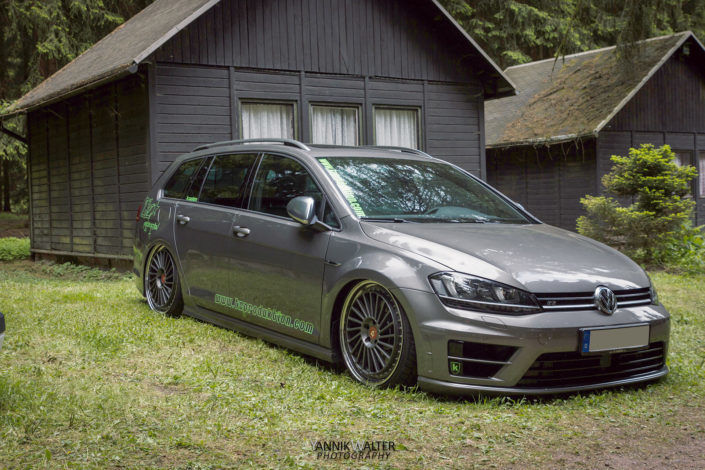 VW Golf VII Variant mbDESIGN VR1.3 (3-tlg. forged) 8,5×20 Grau glänzend VW Golf VII Variant mbDESIGN VR1.3 (3-tlg. forged) 8,5x20 Grau glänzend